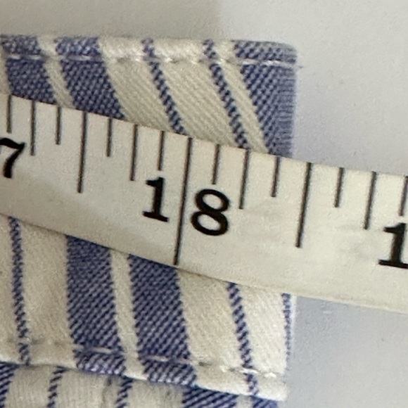 So sz jr 17 shorts in a medium blue and white stripe EUC Quality shorts. - Picture 4 of 11